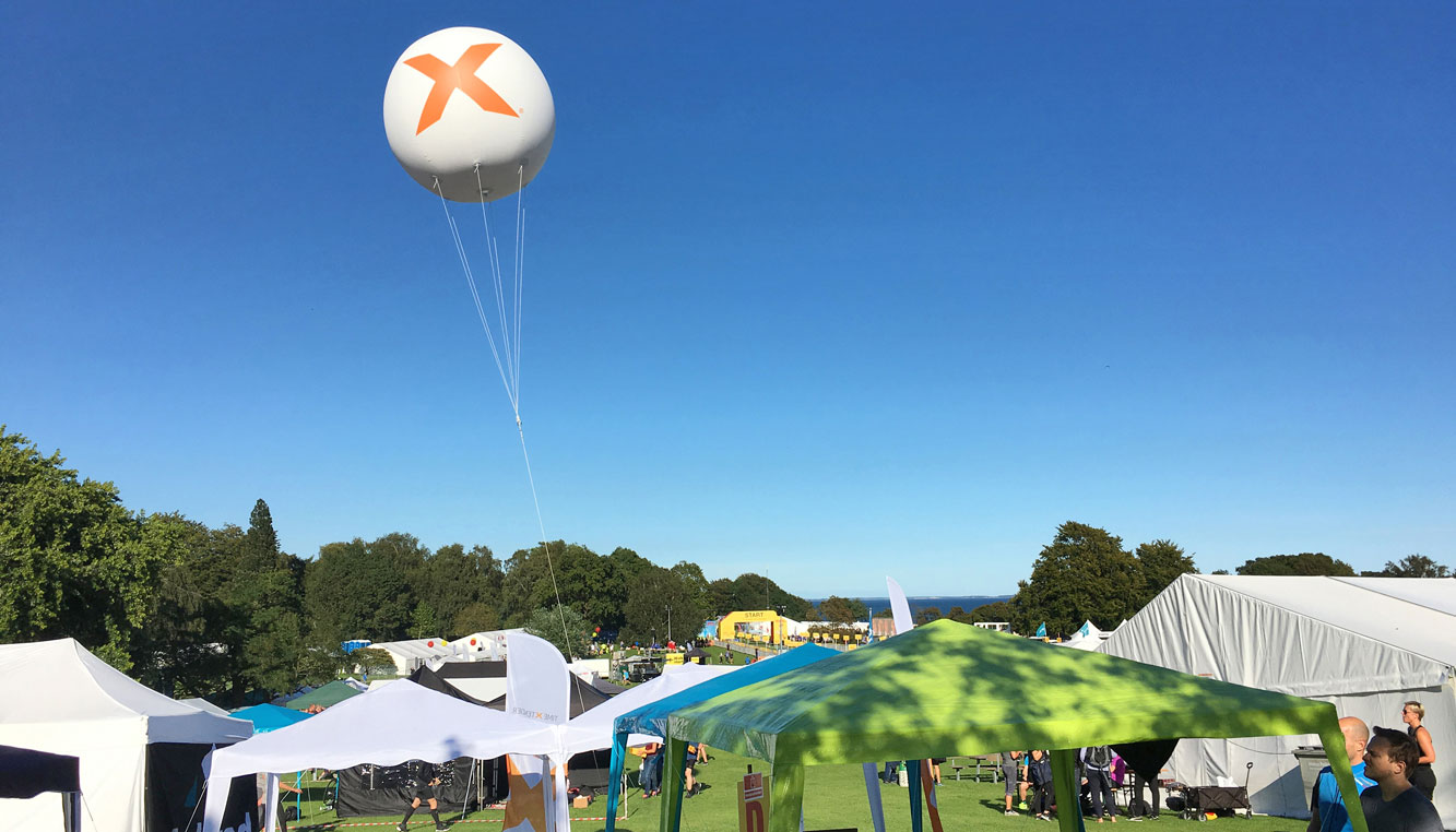 giant helium balloons