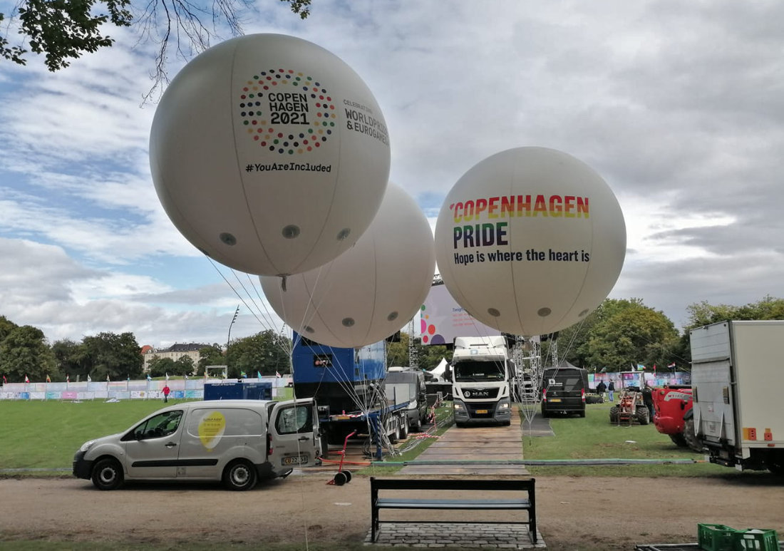 big floating helium balloons