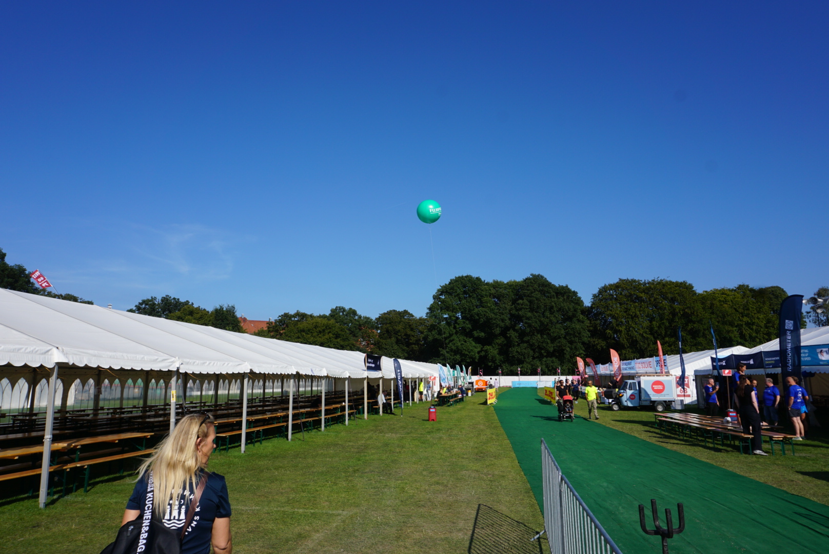 Giant balloon as eye-catcher